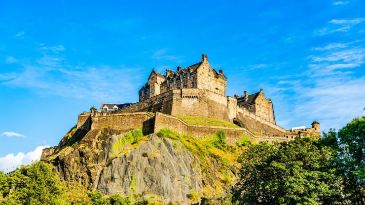 15 lâu đài sở hữu kiến trúc Trung cổ đẹp nhất thế giới – Phần 2