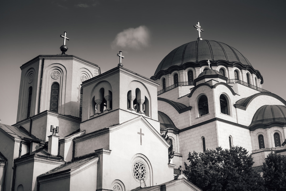 Đến thánh Sava được tái xây dựng nhưng lại phải ngưng vì vài sự kiện lịch sử.