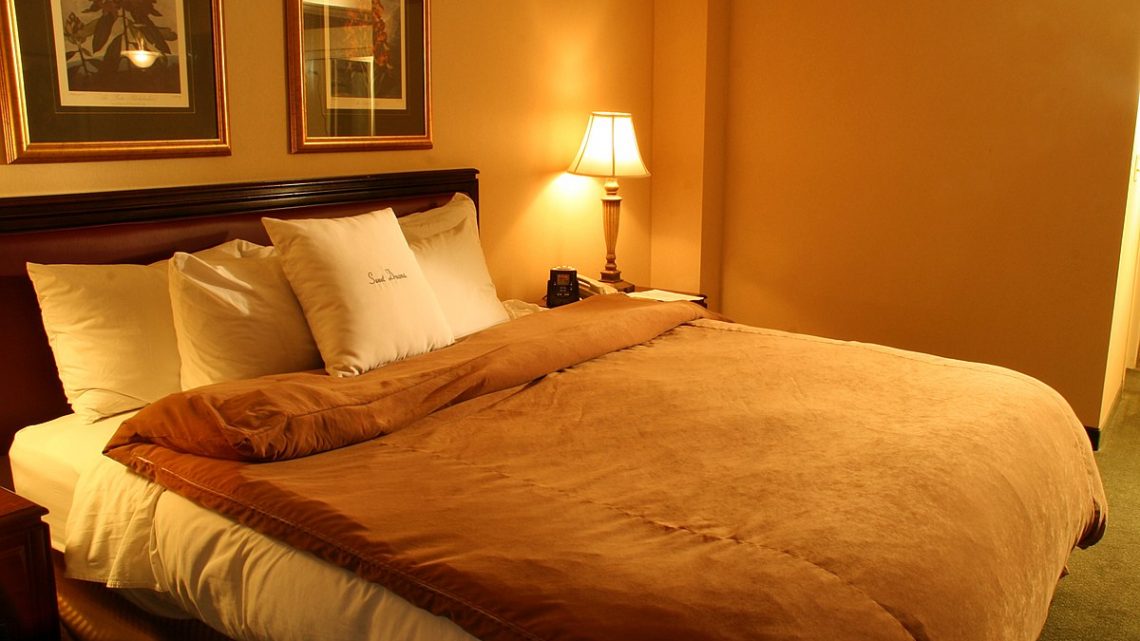 Mách bạn các tips để phòng ngủ thêm ấm áp và ấn tượng hơn